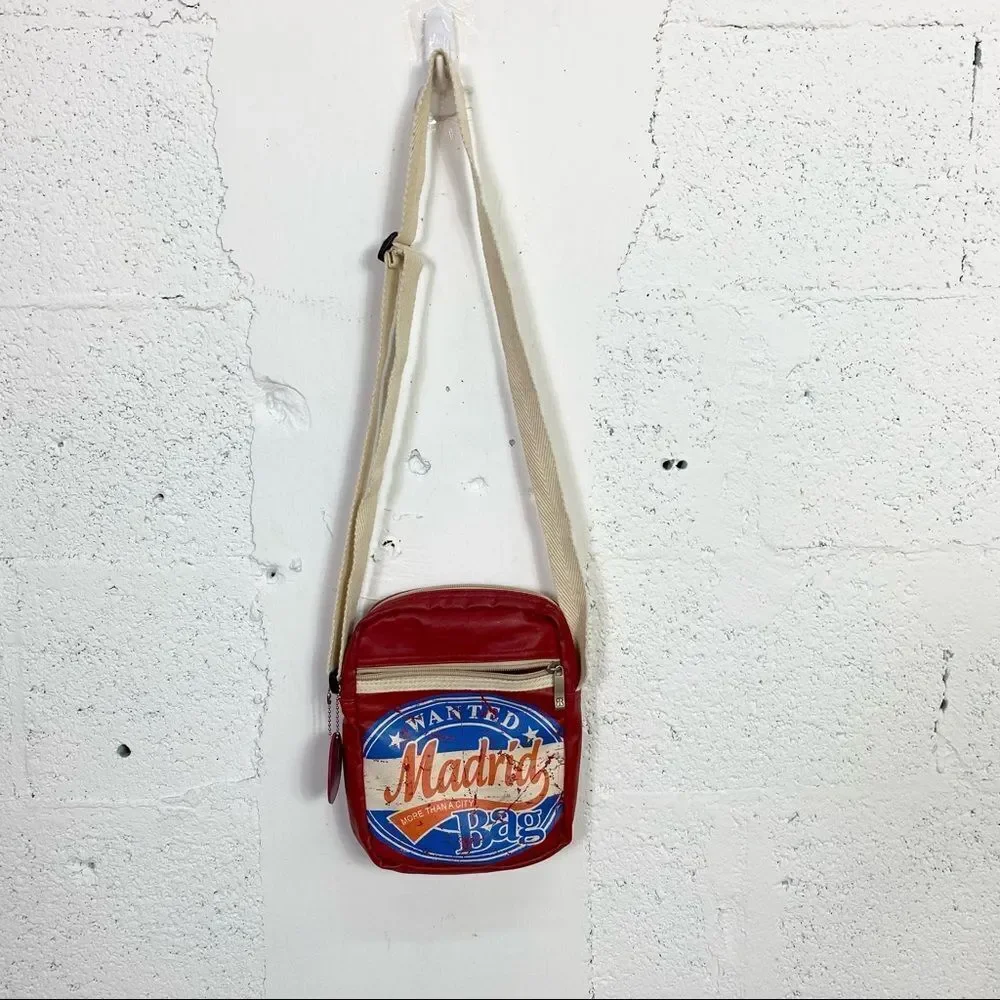 New Robin Ruth Red Vintage Style Madrid Messenger Crossbody Bag